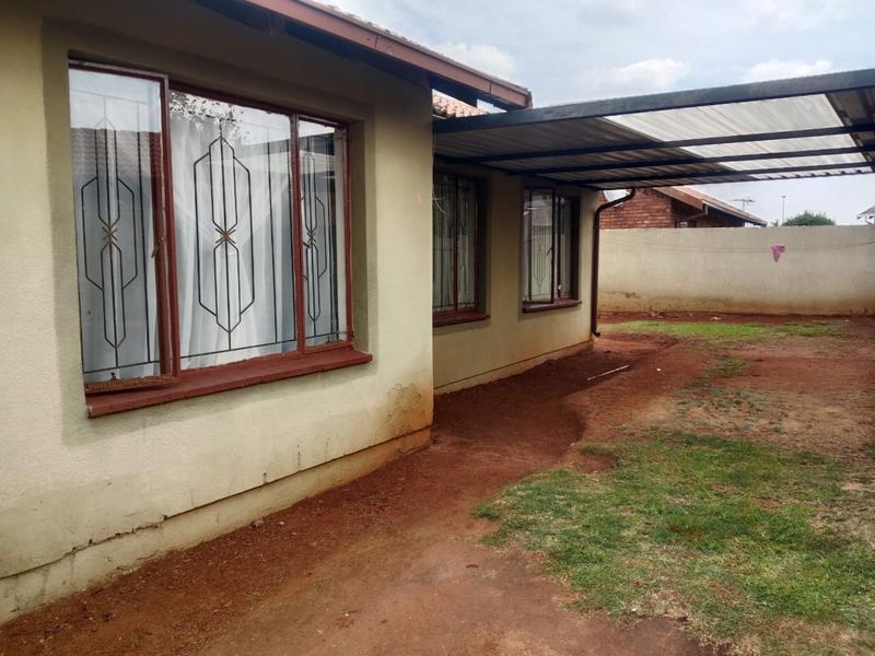 3 Bedroom Property for Sale in Vosloorus Ext 2 Gauteng