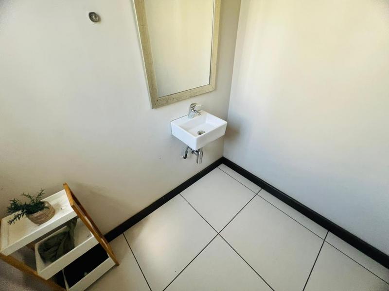 3 Bedroom Property for Sale in Halfway Gardens Gauteng