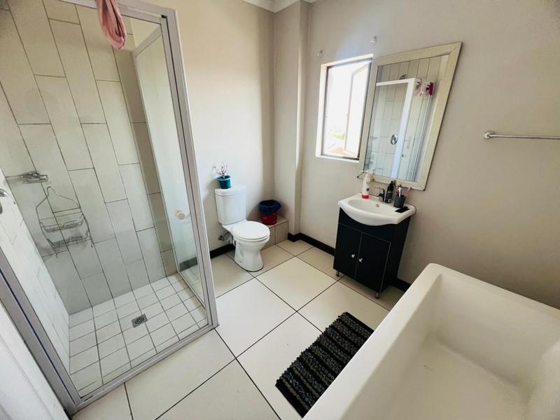 3 Bedroom Property for Sale in Halfway Gardens Gauteng
