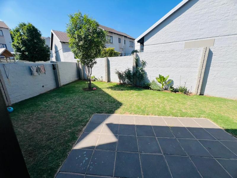 3 Bedroom Property for Sale in Halfway Gardens Gauteng