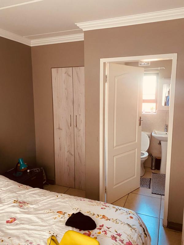 To Let 2 Bedroom Property for Rent in Amberfield Gauteng