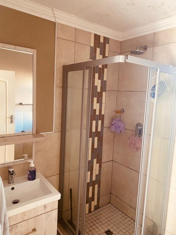 To Let 2 Bedroom Property for Rent in Amberfield Gauteng