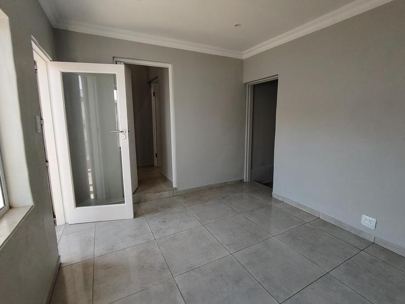 To Let commercial Property for Rent in Lyttelton Manor Gauteng