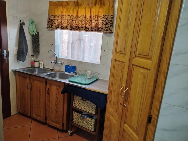 To Let 4 Bedroom Property for Rent in Rooihuiskraal North Gauteng