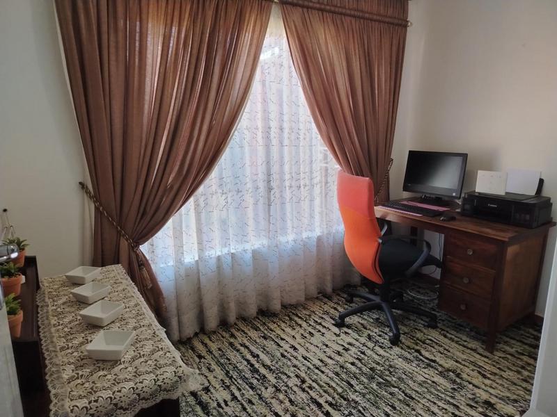 To Let 4 Bedroom Property for Rent in Rooihuiskraal North Gauteng