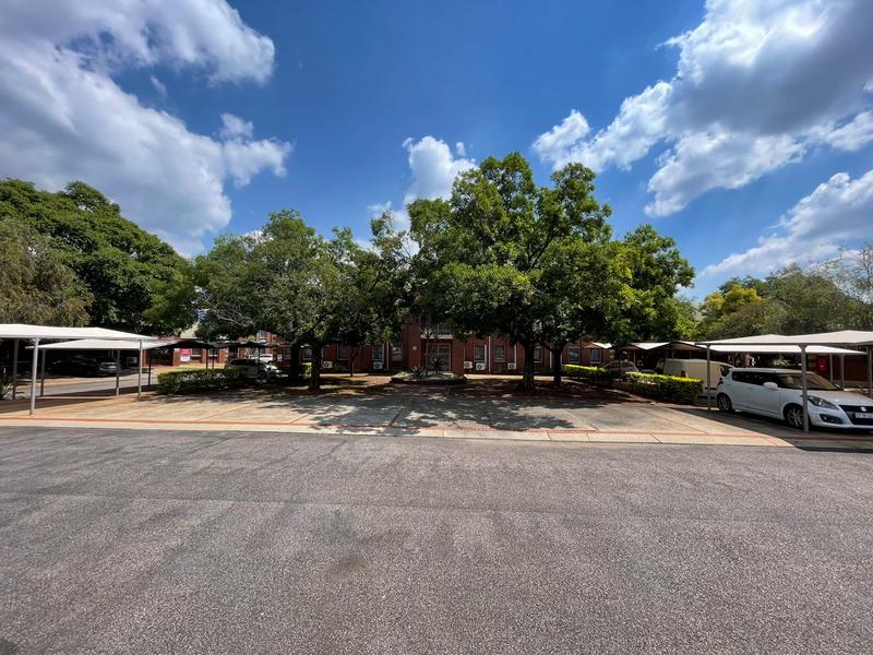 Commercial Property for Sale in Die Hoewes Gauteng