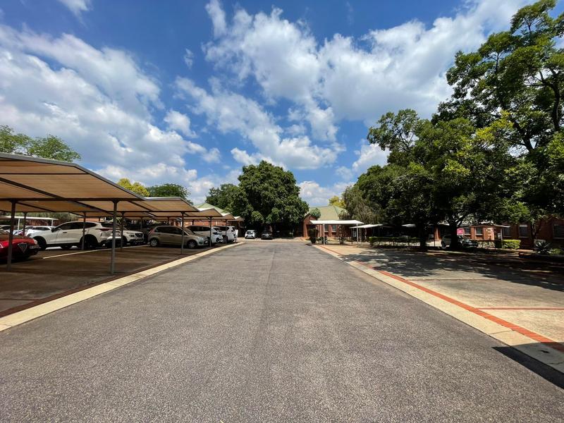 Commercial Property for Sale in Die Hoewes Gauteng