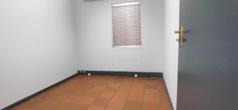To Let commercial Property for Rent in Die Hoewes Gauteng