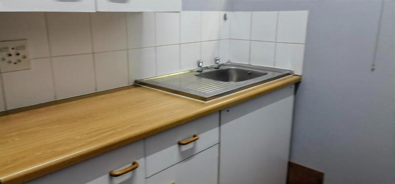 To Let commercial Property for Rent in Die Hoewes Gauteng