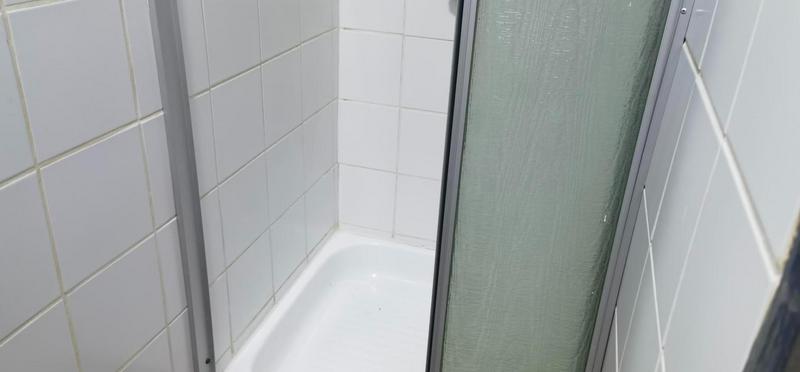 To Let commercial Property for Rent in Die Hoewes Gauteng