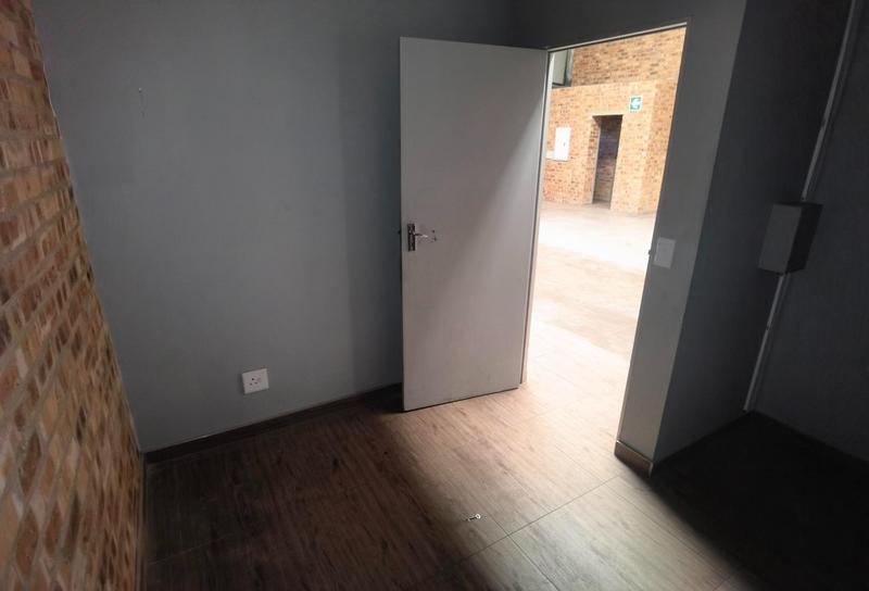 To Let commercial Property for Rent in N4 Gateway Industrial Park Gauteng