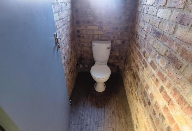 To Let commercial Property for Rent in N4 Gateway Industrial Park Gauteng