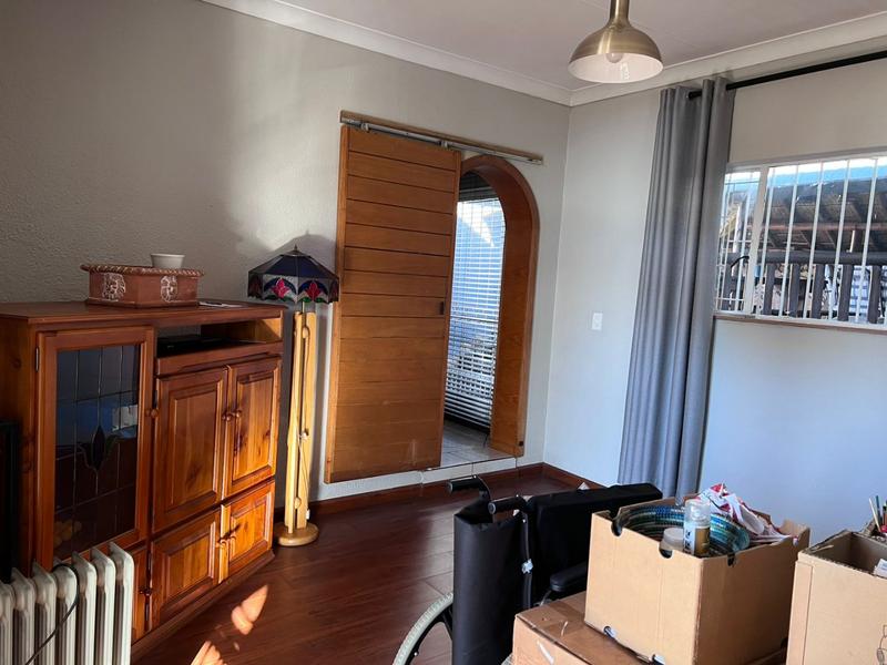 4 Bedroom Property for Sale in Magalieskruin Gauteng