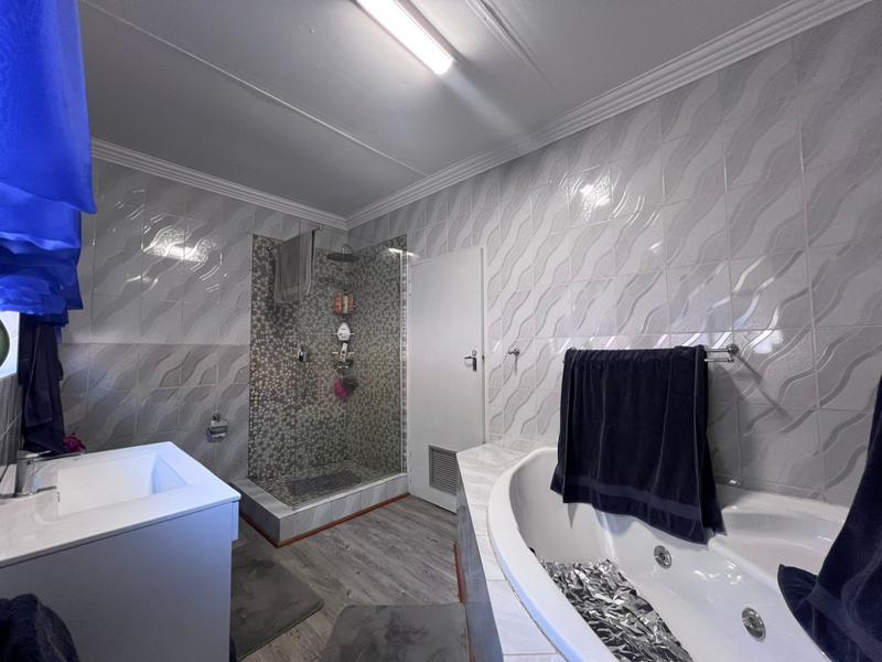 4 Bedroom Property for Sale in Magalieskruin Gauteng