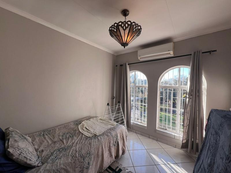4 Bedroom Property for Sale in Magalieskruin Gauteng