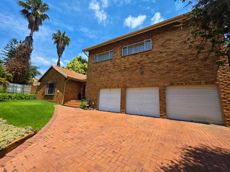 5 Bedroom Property for Sale in Terenure Gauteng