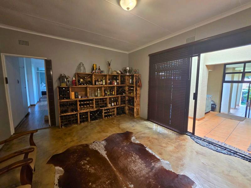 5 Bedroom Property for Sale in Terenure Gauteng