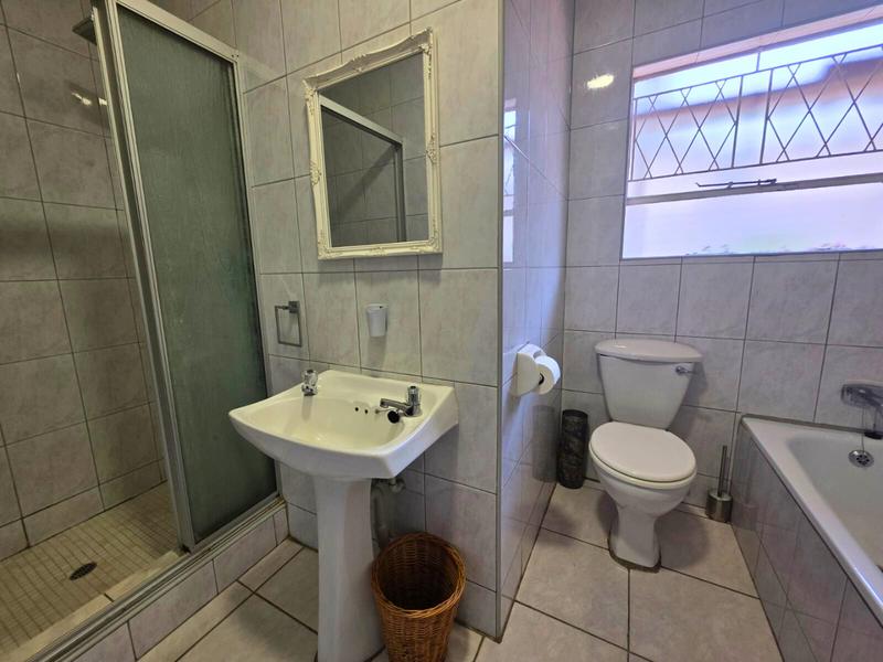 5 Bedroom Property for Sale in Terenure Gauteng