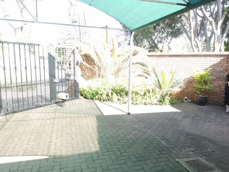 To Let 2 Bedroom Property for Rent in Ashlea Gardens Gauteng