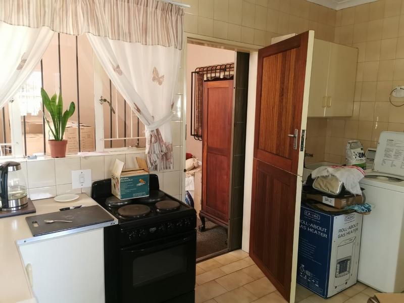 To Let 2 Bedroom Property for Rent in Ashlea Gardens Gauteng