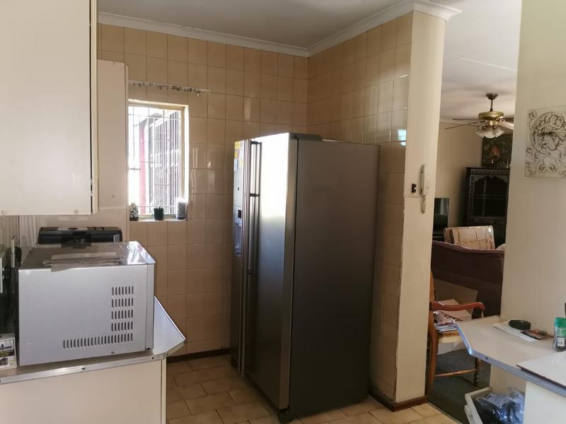 To Let 2 Bedroom Property for Rent in Ashlea Gardens Gauteng
