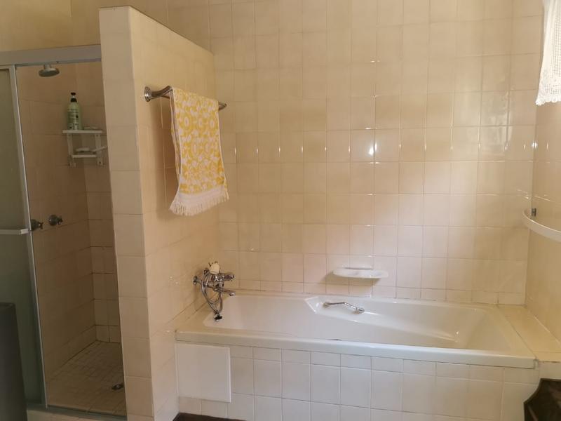 To Let 2 Bedroom Property for Rent in Ashlea Gardens Gauteng