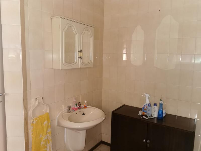 To Let 2 Bedroom Property for Rent in Ashlea Gardens Gauteng