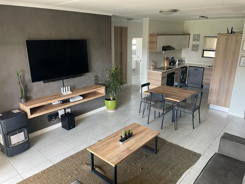 To Let 2 Bedroom Property for Rent in Waterfall Gauteng