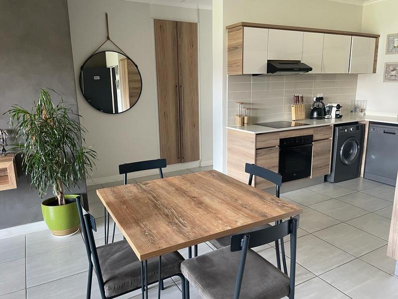 To Let 2 Bedroom Property for Rent in Waterfall Gauteng