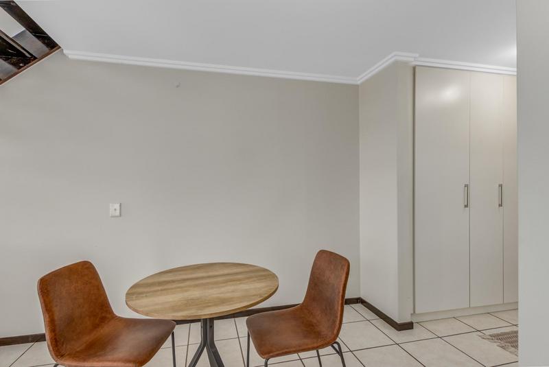 1 Bedroom Property for Sale in Paulshof Gauteng