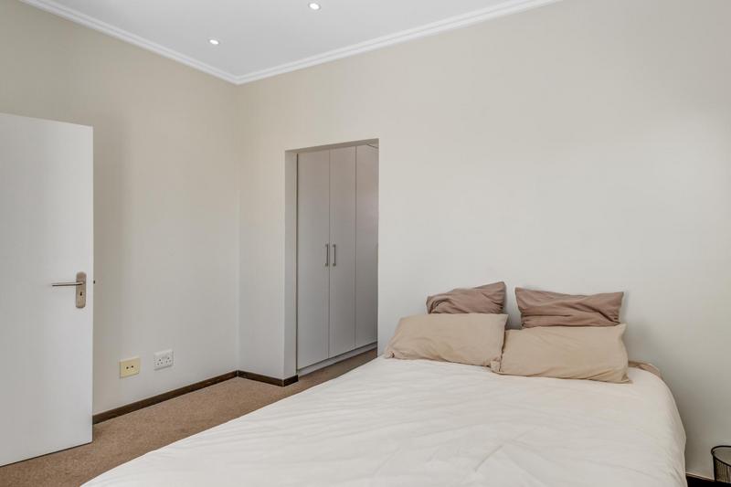 1 Bedroom Property for Sale in Paulshof Gauteng