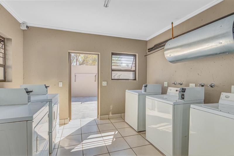 1 Bedroom Property for Sale in Paulshof Gauteng