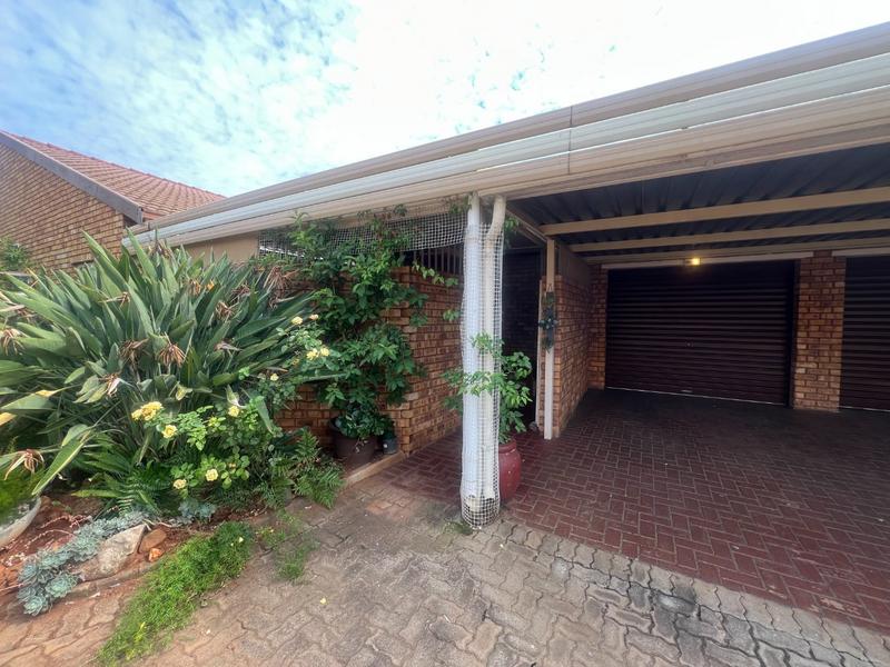 2 Bedroom Property for Sale in Clarina Gauteng