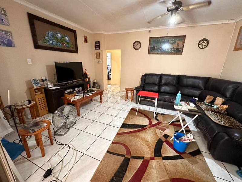 3 Bedroom Property for Sale in Mountain View Gauteng