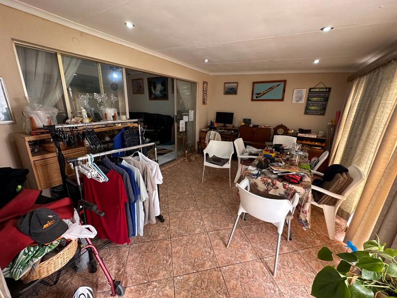 3 Bedroom Property for Sale in Mountain View Gauteng