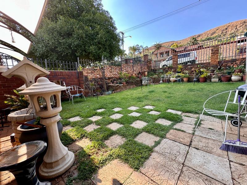 3 Bedroom Property for Sale in Mountain View Gauteng