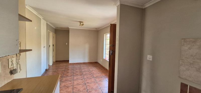 To Let 2 Bedroom Property for Rent in Eldoraigne Gauteng