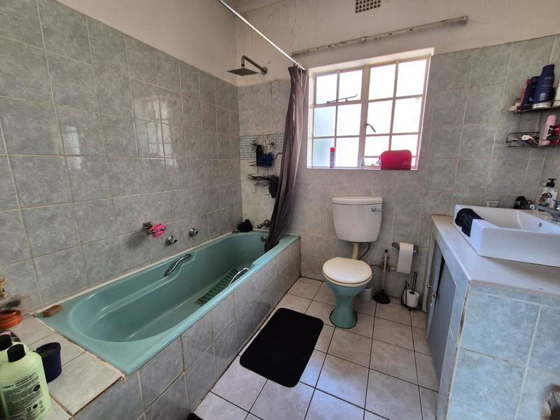 3 Bedroom Property for Sale in Brackendowns Gauteng