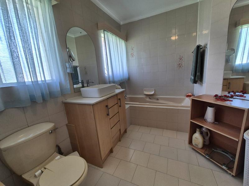 4 Bedroom Property for Sale in Brackenhurst Gauteng