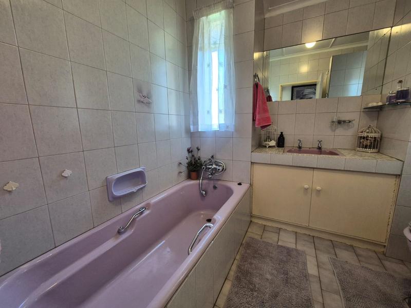 4 Bedroom Property for Sale in Brackenhurst Gauteng