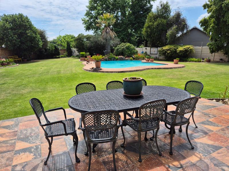 4 Bedroom Property for Sale in Brackenhurst Gauteng