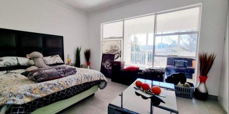 3 Bedroom Property for Sale in South Crest Gauteng