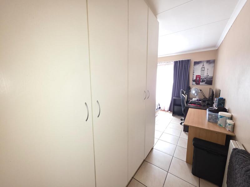 2 Bedroom Property for Sale in Golf Park Gauteng