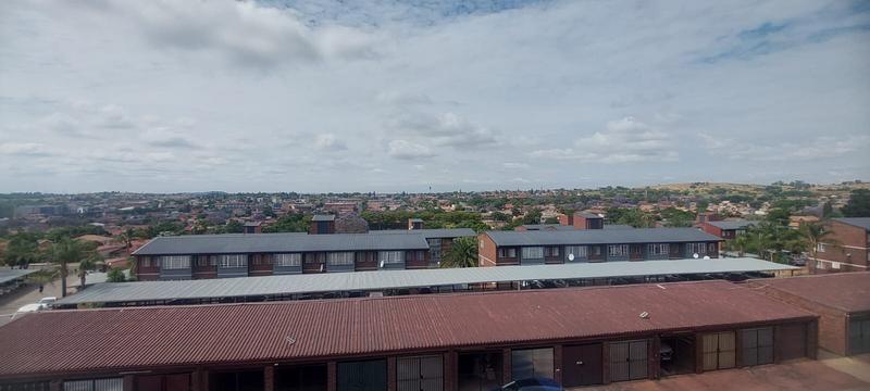 2 Bedroom Property for Sale in Laudium Gauteng
