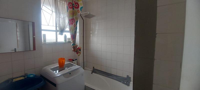 2 Bedroom Property for Sale in Laudium Gauteng