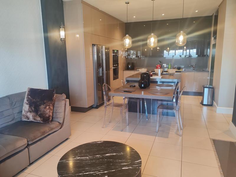 To Let 2 Bedroom Property for Rent in Bedfordview Gauteng