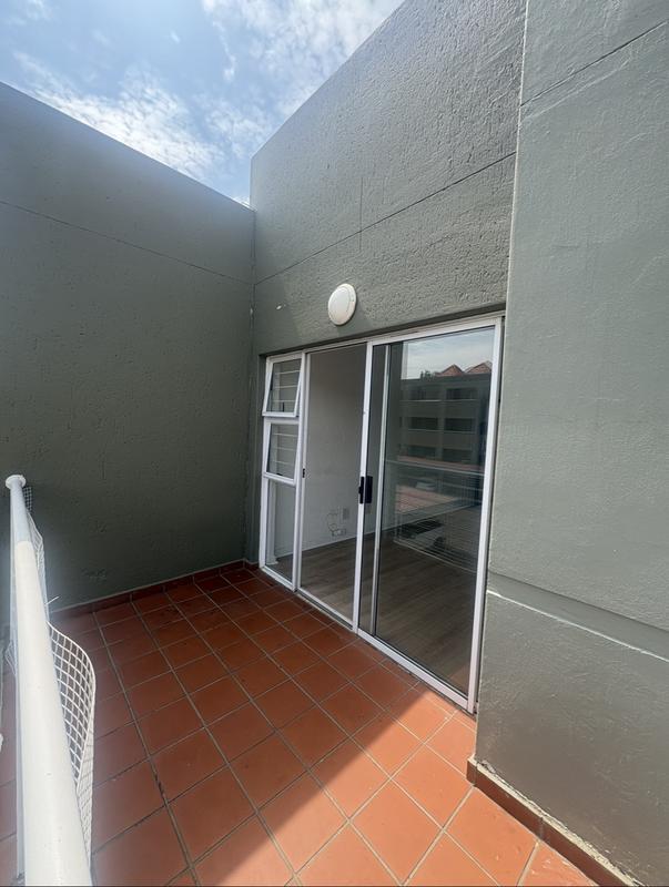 To Let 1 Bedroom Property for Rent in Glenhazel Gauteng