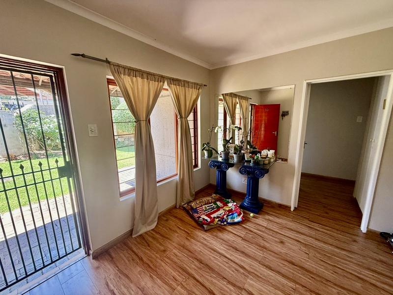 To Let 4 Bedroom Property for Rent in Sandringham Gauteng