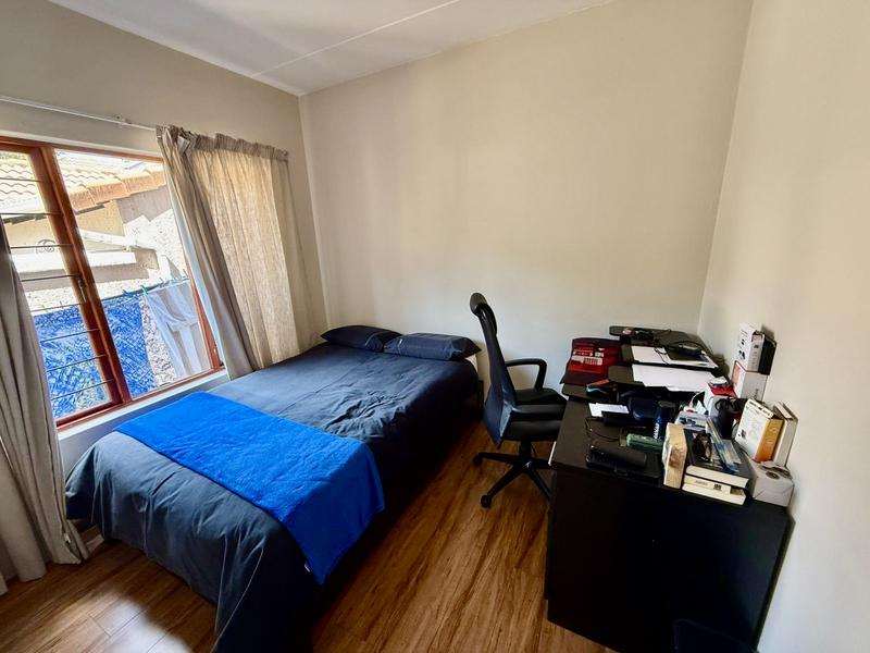To Let 4 Bedroom Property for Rent in Sandringham Gauteng