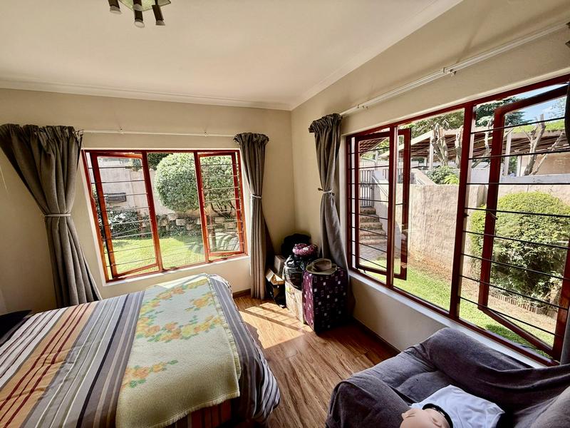 To Let 4 Bedroom Property for Rent in Sandringham Gauteng